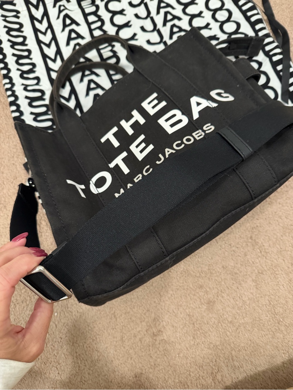 Marc Jacobs medium Black Canvas 'The Tote Bag' with White Logo - Picture 11 of 12